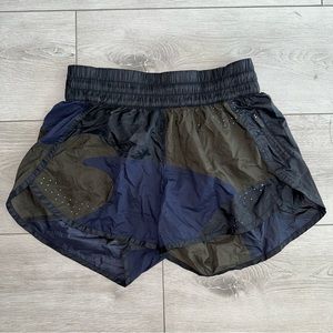 Lululemon Patch Game Black Midnight Navy Blue Dark Olive Green Shorts Women's 8